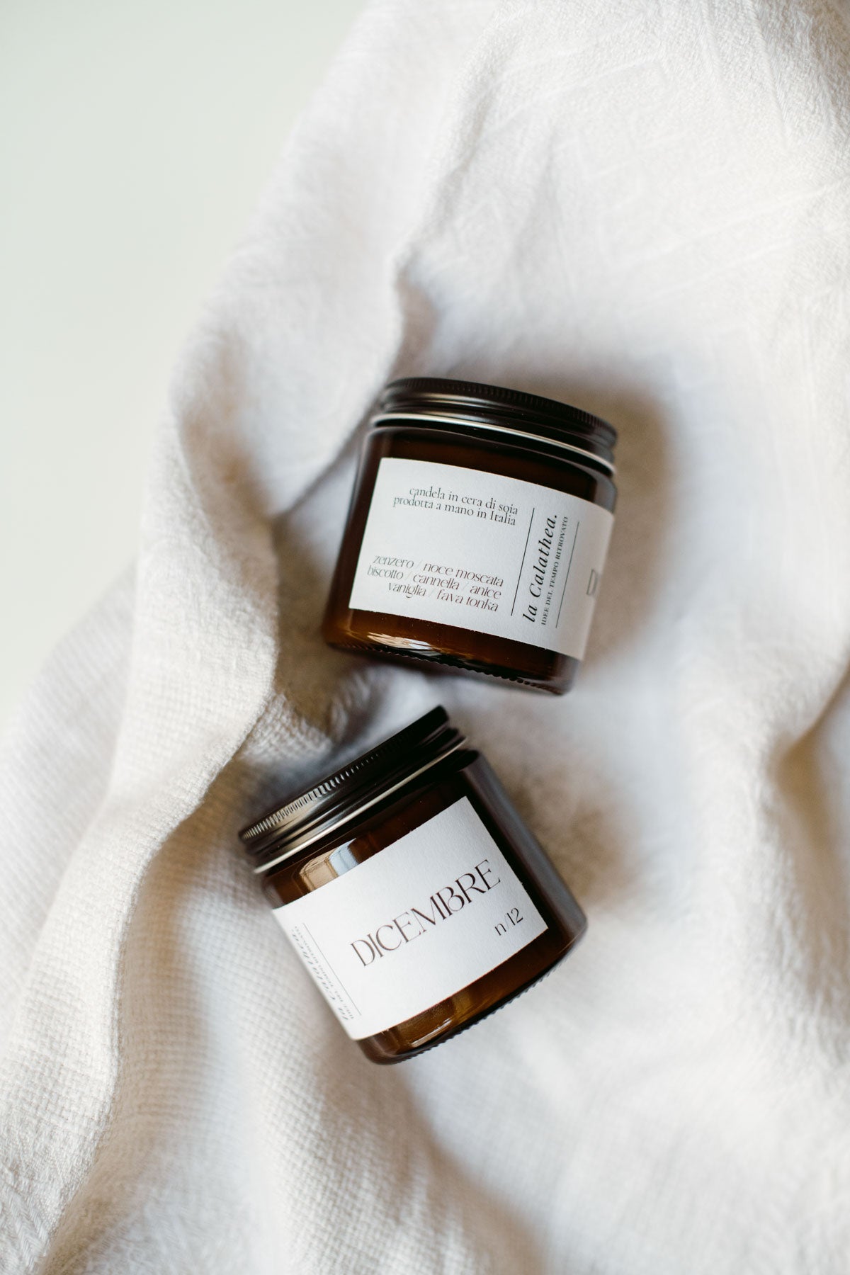 Candela in cera di soia Dicembre - La Calathea