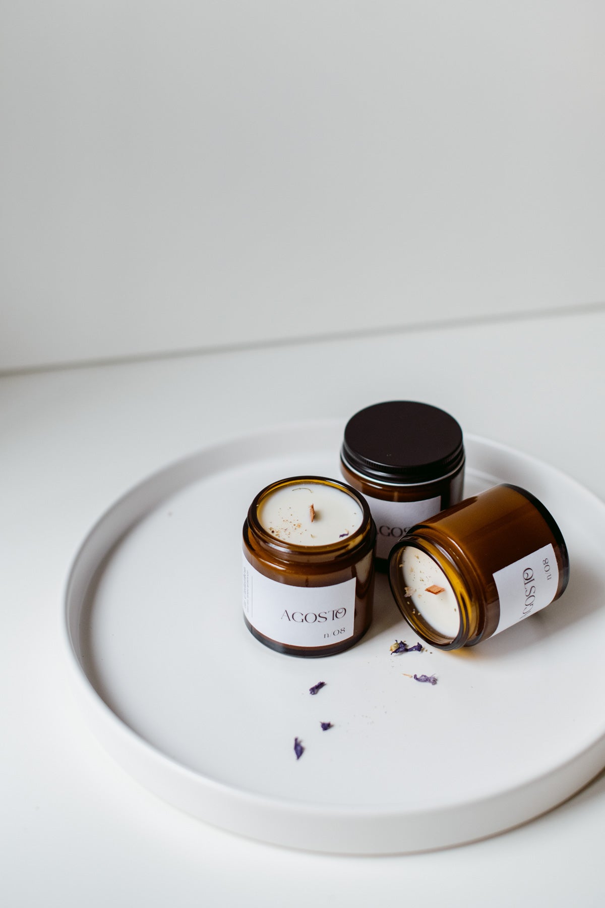 Candela in cera di soia Agosto - La Calathea