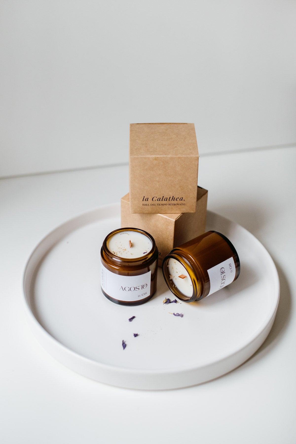 Candela in cera di soia Agosto - La Calathea