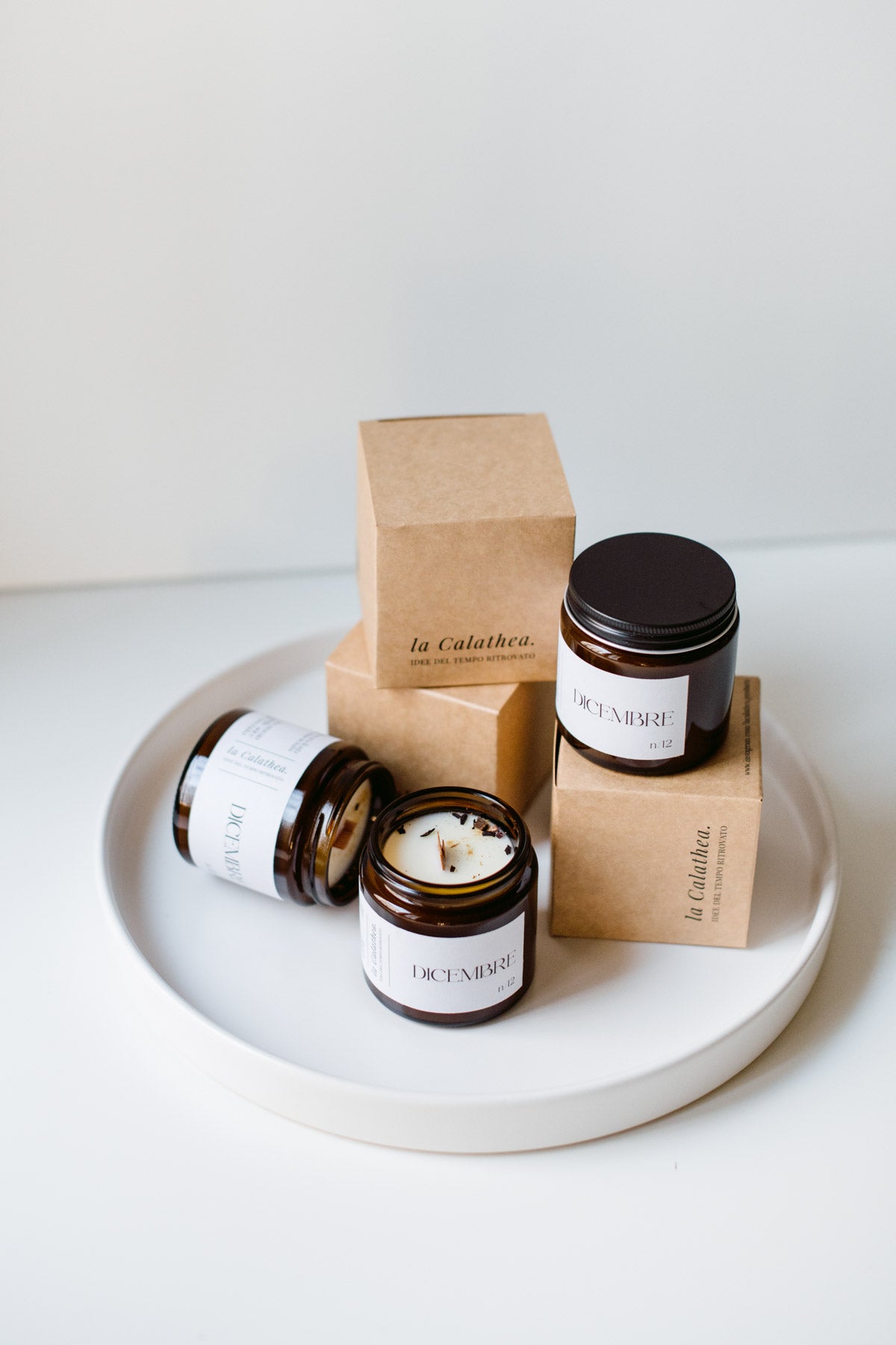 Candela in cera di soia Dicembre - La Calathea