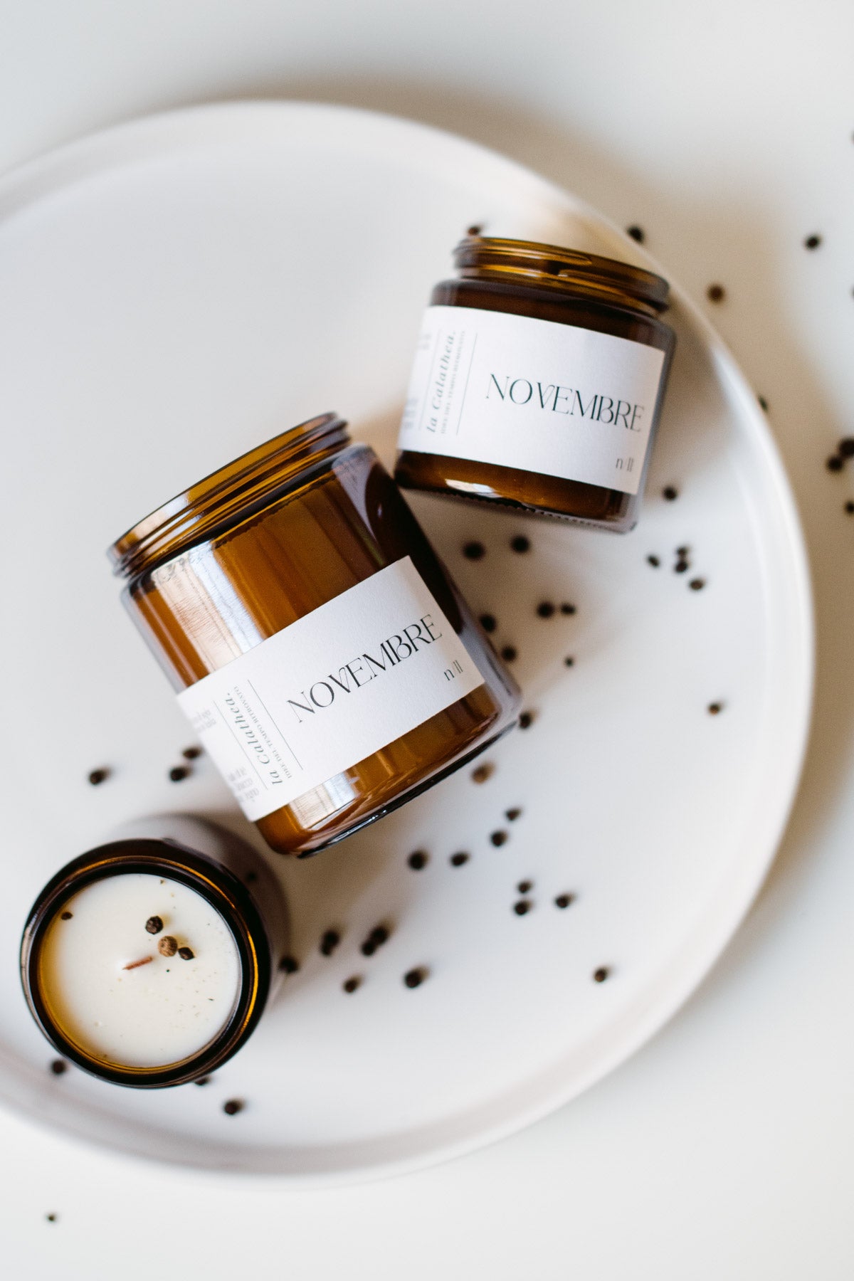 Candela in cera di soia Novembre - La Calathea