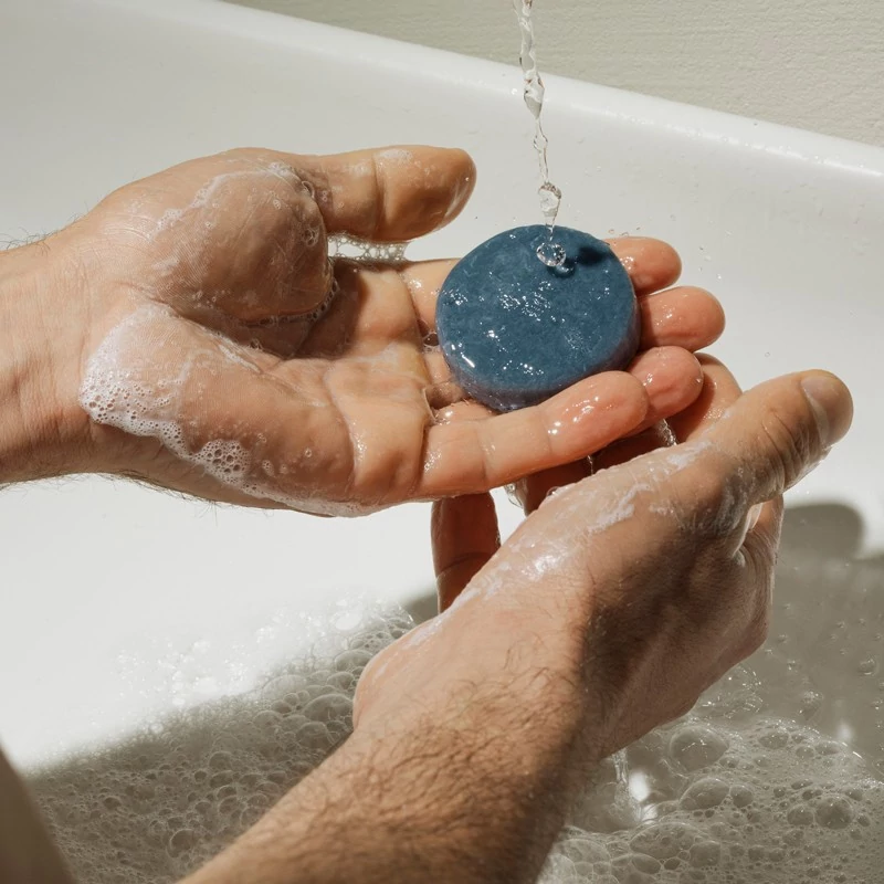 Officina naturae detergente solido barba e viso da uomo