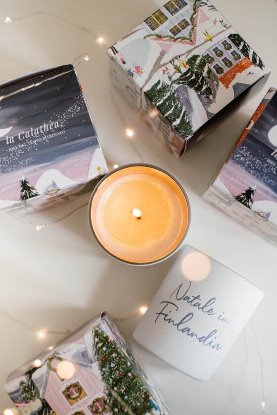 Candela in cera di soia Natale in Finlandia - La Calathea